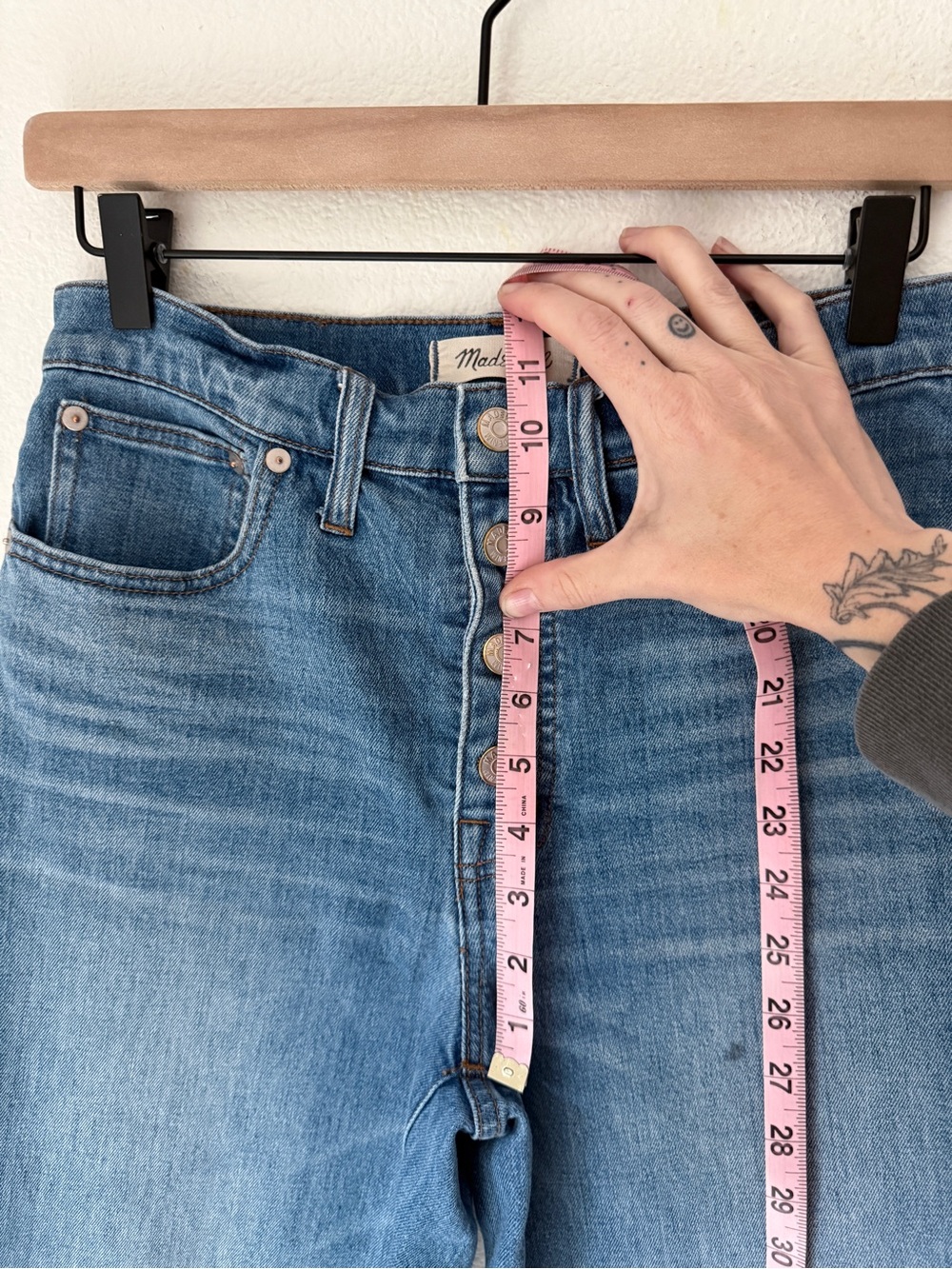 Madewell Wide-Leg Crop Jeans: Button-Front Edition - Martina Wash 27 - Flaw - Picture 11 of 12